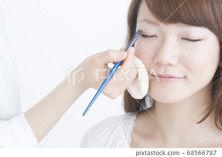 一個女人要彌補 68566787