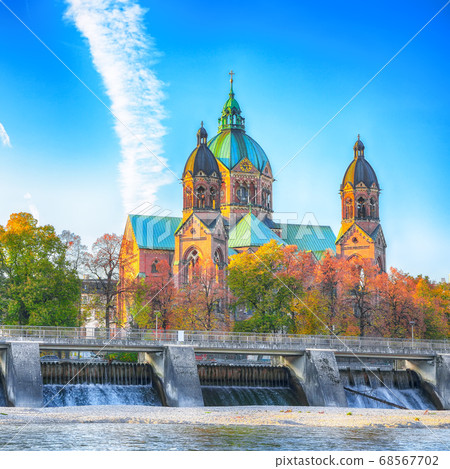 Fantastic autumn view on Saint Lucas Church (Lukas 68567702