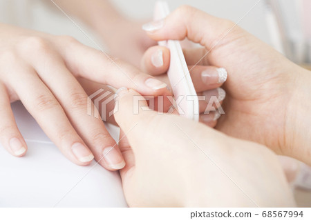 Nail salon  68567994