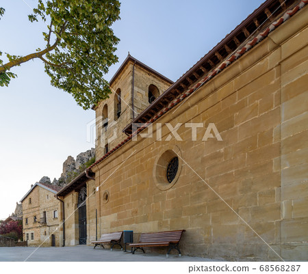 The church of the small village of Cellorigo The church of the small village of Cellorigo 68568287