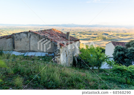 View of the small village of Cellorigo in La Rioja 68568290