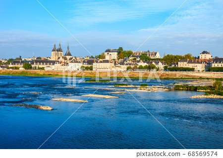 Loire river valley and Blois city 68569574