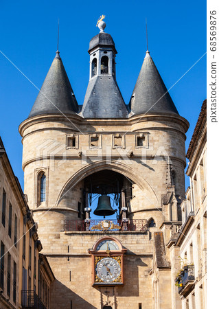 La grosse cloche tower, Bordeaux La grosse cloche tower, Bordeaux 68569876