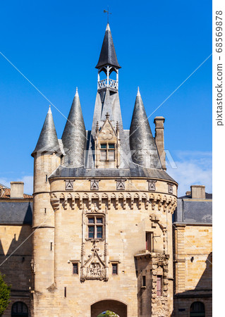 La porte Cailhau Gate, Bordeaux 68569878