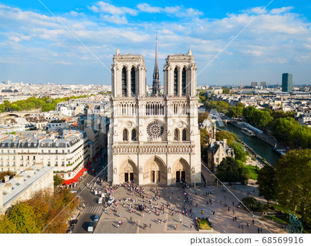 Notre Dame de Paris, France 68569916