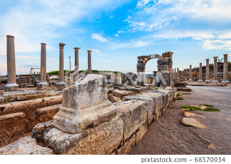 Perge ancient anatolian city, Antalya Perge ancient anatolian city, Antalya 68570034