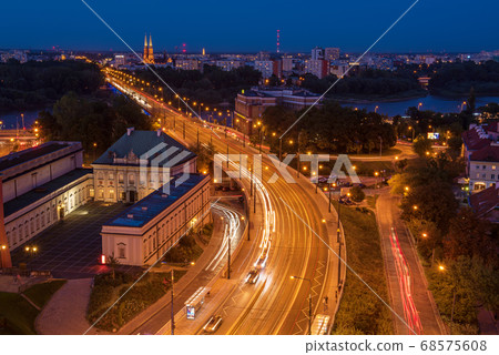 City of Warsaw by night 68575608