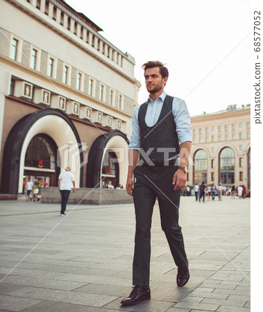 businessman working walking around the city businessman working walking around the city 68577052