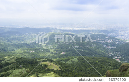 七星山俯瞰台北城 68579300
