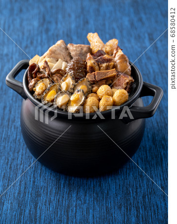 佛跳牆 年菜 農曆新年 Chinese lunar new year Fo Tiao Qiang 佛跳牆 年菜 農曆新年 Chinese lunar new year Fo Tiao Qiang 68580412