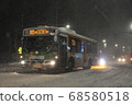 東京大雪深夜巴士風光 68580518
