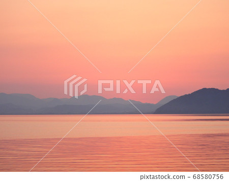 日落之後的大海 68580756