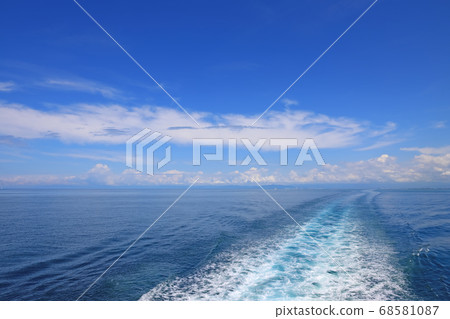 Go by the summer Sea of Japan Go by the summer Sea of Japan 68581087