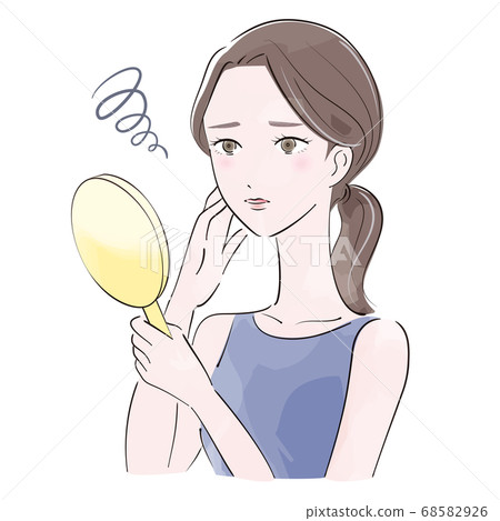 拿著手鏡的迷茫的婦女 拿著手鏡的迷茫的婦女 68582926