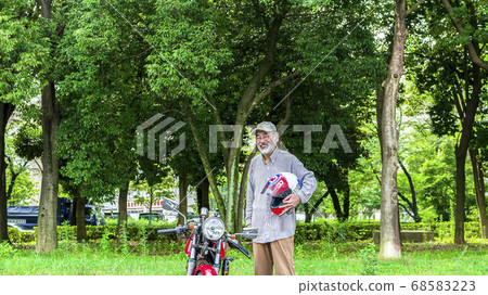 Bike Life Senior Rider and Classic Bike Bike Life Senior Rider and Classic Bike 68583223