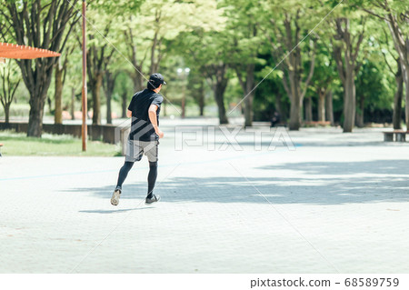 Running men 68589759