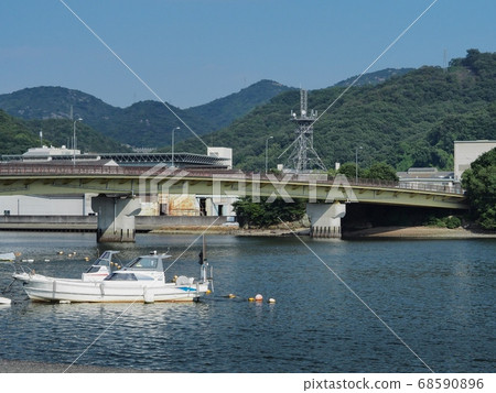 Aioi Bridge over Harima Seaside Road (R250) in Aioi City 68590896
