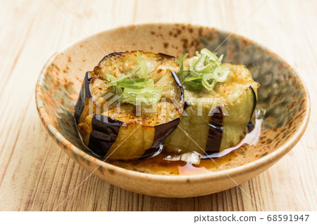 Deep-fried eggplant 68591947