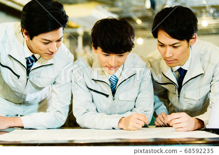 Factory male worker Factory male worker 68592235