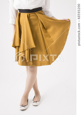 The feet of OL The feet of OL 68593200