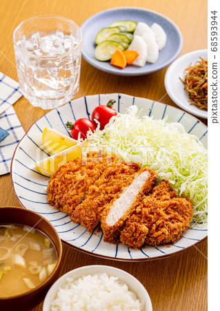 餐桌圖像 68593944