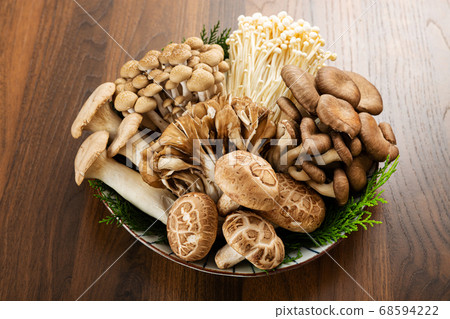 Assorted mushrooms Assorted mushrooms 68594222