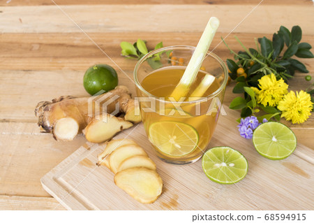 herbal healthy drinks mix ginger ,lemon ,honey ,lemongrass for sore throat 68594915