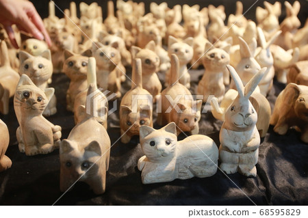 handmade wooden made cat sculpture in thailand  handmade wooden made cat sculpture in thailand  68595829