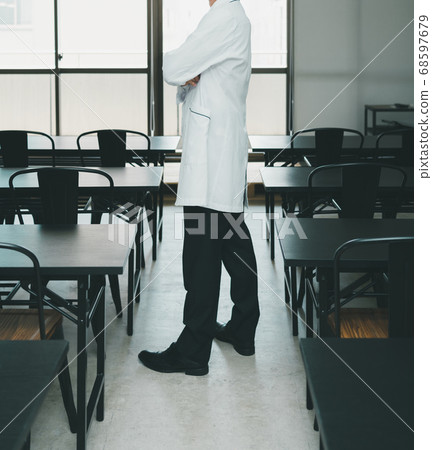 一位醫生 68597679