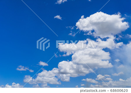Summer clouds Summer clouds 68600620