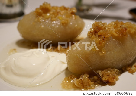 立陶宛Zeppelinai馬鈴薯豬肉餐廳家庭烹飪 68600682