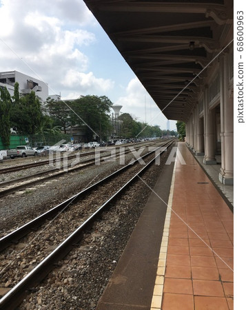 在泰國的車站 在泰國的車站 68600963