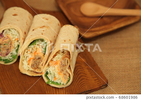 Tortilla beef 68601986