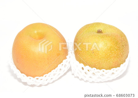 Two red pears that represent Japan Two red pears that represent Japan 68603073