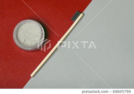 Set of eco friendly tooth care items 68605799