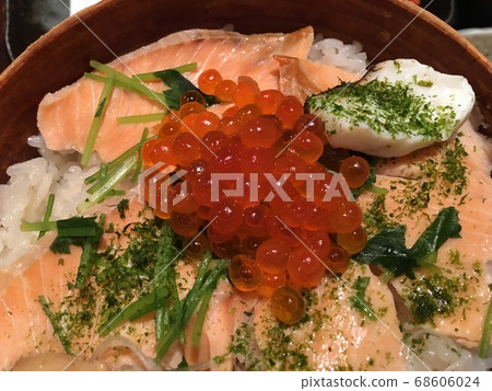 三文魚w飯 三文魚w飯 68606024