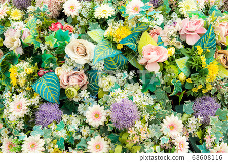Many flowers (artificial flowers) 68608116