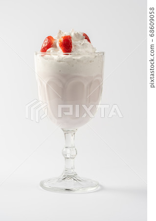 Strawberry milk protein shake, with whipped cream 68609058