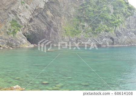 [Kagoshima Prefecture Amami Oshima] Cliffs of Tokuhama 68614108