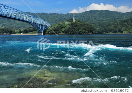 日本三大浪潮之一! Kuronoseto和Kuronoseto橋的漩渦 日本三大浪潮之一! Kuronoseto和Kuronoseto橋的漩渦 68616072