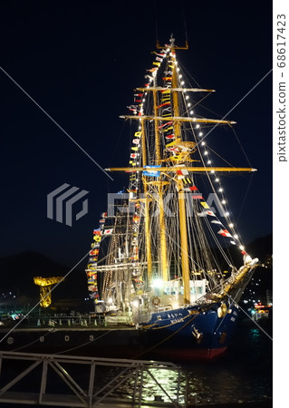 Nagasaki sailboat festival (night version) Nagasaki sailboat festival (night version) 68617423