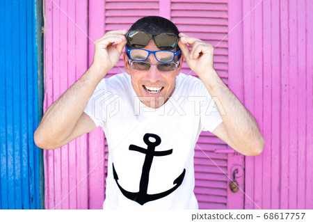 Funny happy guy wearing specs Funny happy guy wearing specs 68617757