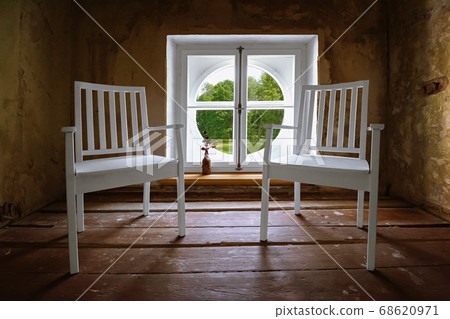 Room in the abandoned palace 68620971