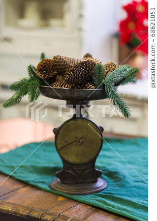 Stylish antique decor with pine cones. A handful 68621051