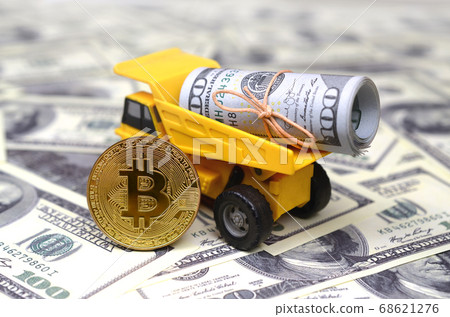 The concept of high prices Bitcoin against the US The concept of high prices Bitcoin against the US 68621276