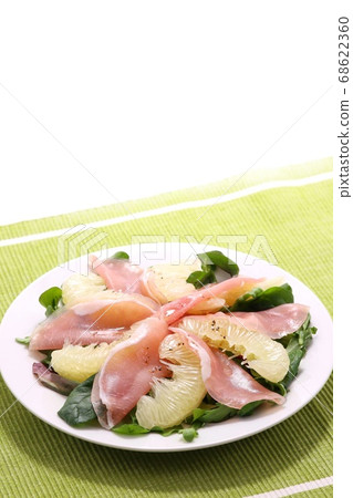 土佐本丹和火腿沙拉 68622360