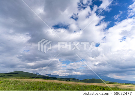 View of Kirigamine plateau 68622477