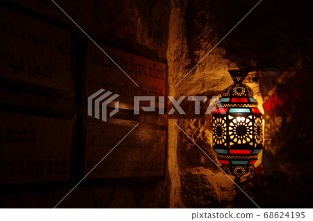 [約旦]馬達巴，施洗者聖約翰教堂的燈籠 68624195