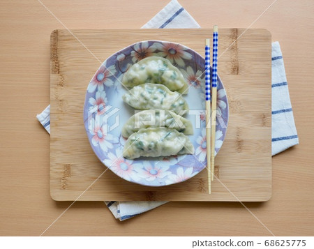 Asian food dumplings, dim sum Asian food dumplings, dim sum 68625775