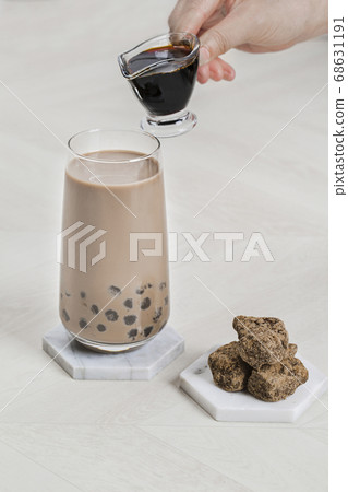 Cold tea with milk delicious beverage drinking products tapioca 035 Cold tea with milk delicious beverage drinking products tapioca 035 68631191